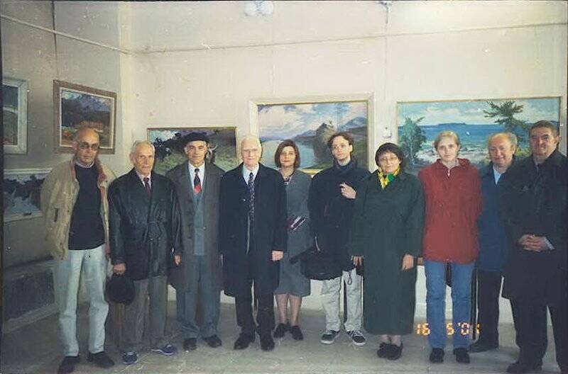 Негатив. Посещение музейной выставки картин Т. А. Рудя в дни 90-летия К. И. Щелкина