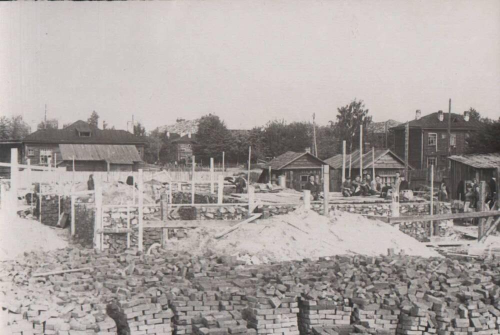 Фотография Начало строительства школы № 11. 1957 г.