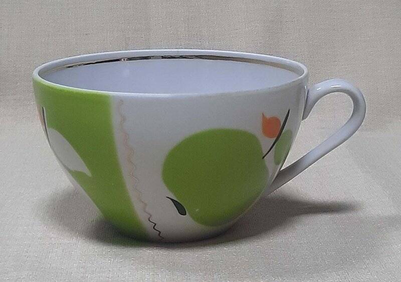 Чашка, из чайной пары Зеленое яблоко