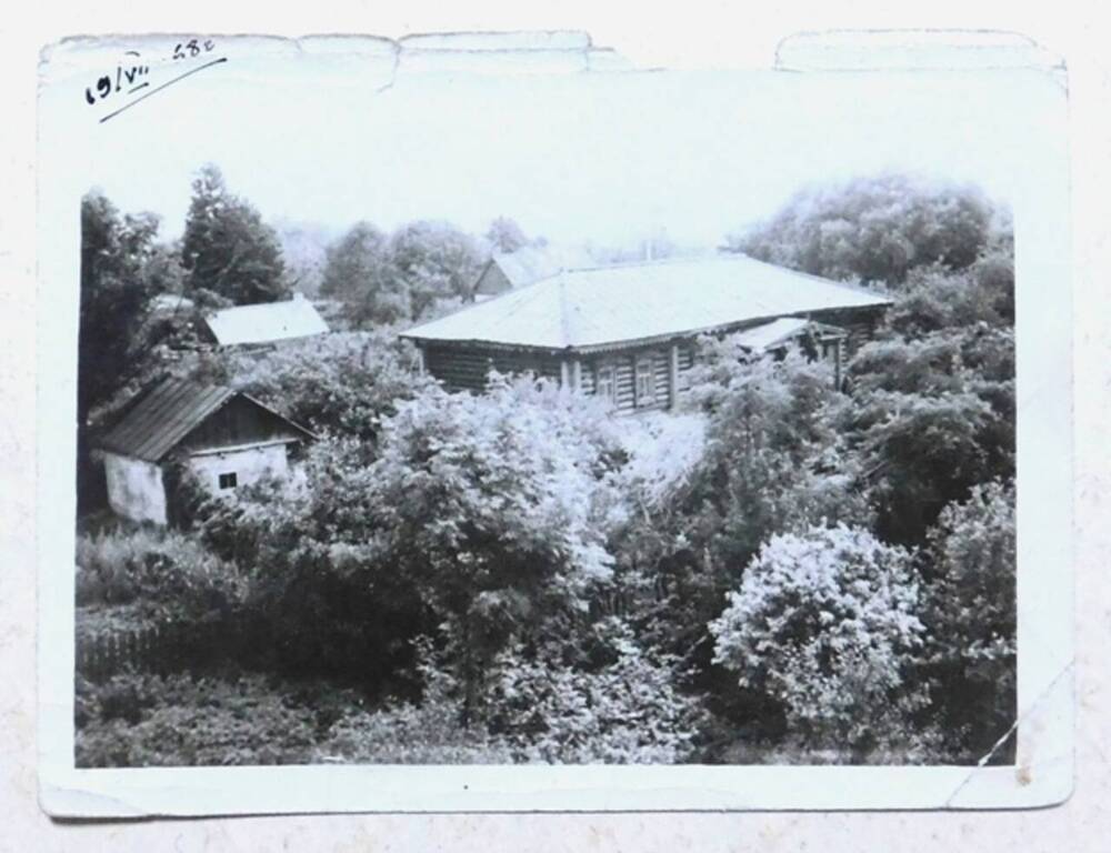 Фото видовое. Дом Спасских и хозяйственные постройки, 19.07.1968.