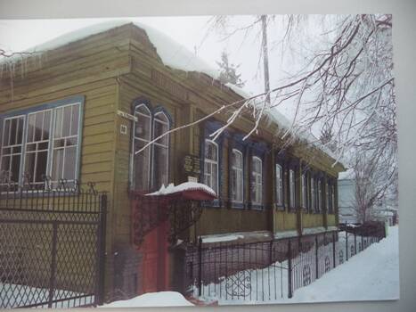 Фото: Здание № 10 по улице К.Маркса г.Ядрина - бывшего архитектурно-краеведческого музея.