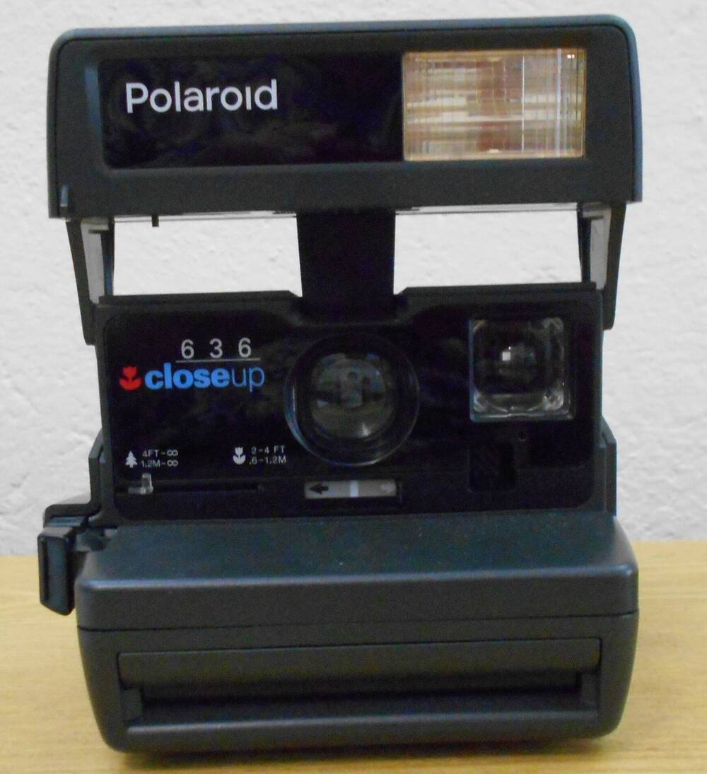 Фотоаппарат «Polaroid 636 Closeup»