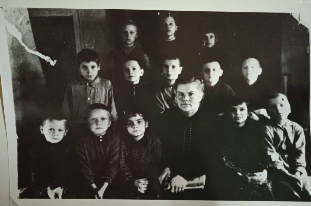 Фотография. Учащиеся Синярской школы.