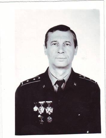 Документы Кулака Николая Григорьевича - заслуженного спасателя РФ с 2001 года. Фотопортрет. Фотография