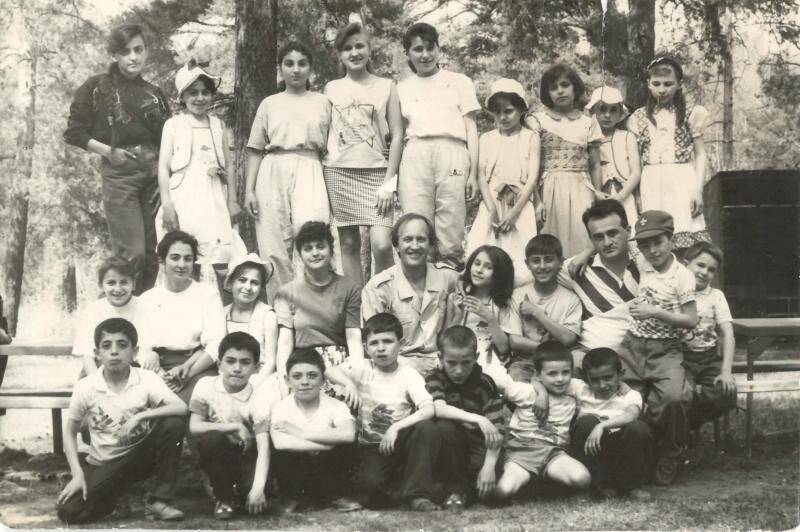 Фотография. Дети побывавшие в заложниках на оздоровительном отдыхе в г.Нальчик.