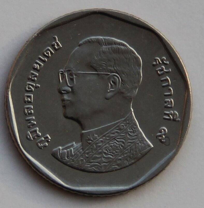 Монета. Монета  Банка Королевства Таиланд 5 батов 2009г.