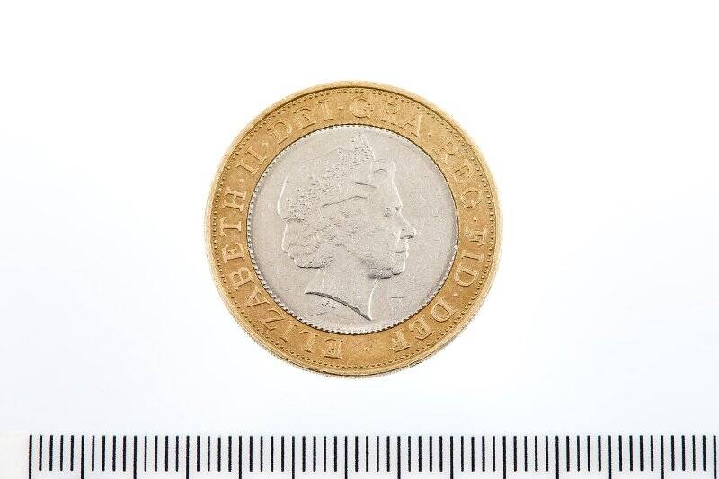 Монета юбилейная. 2 фунта. Великобритания. Великобритания