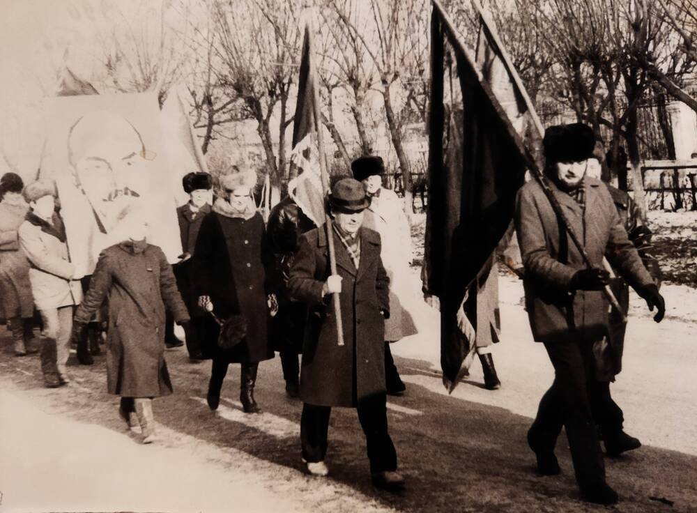 Сюжетная фотография Медики на демонстрации