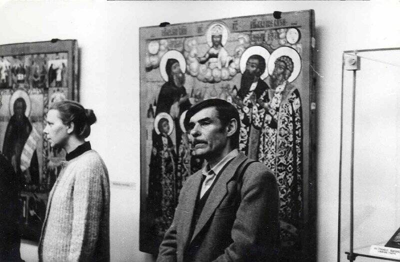 Фотография. Куландин Николай Александрович (1930–2003), художник-эмальер фабрики «Ростовская финифть».