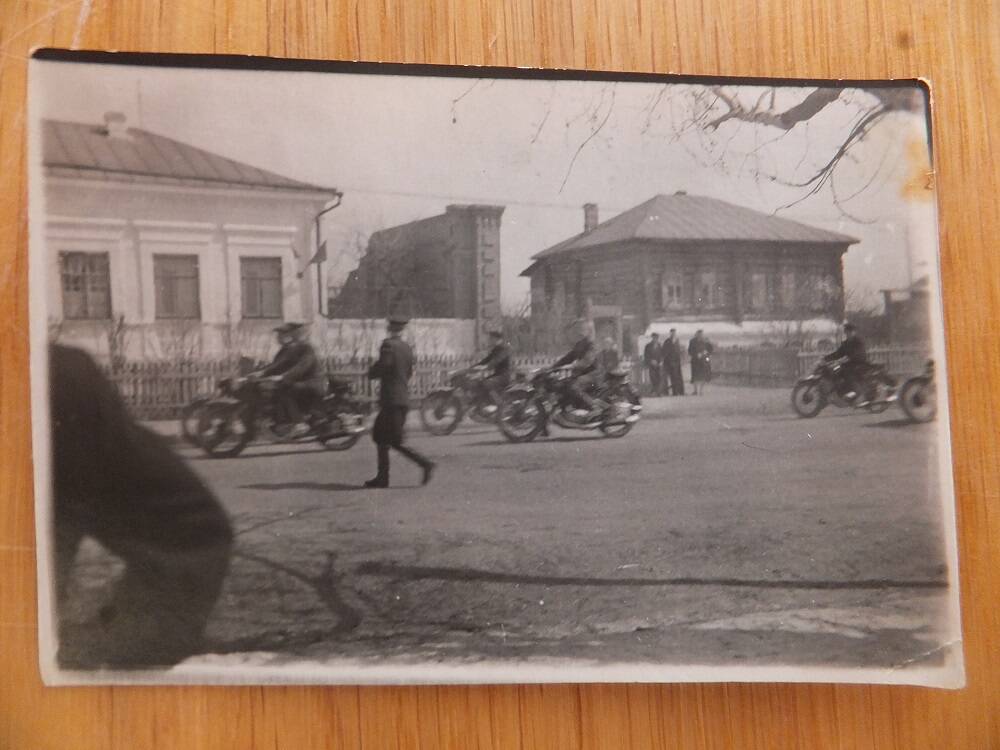 Фото. Демонстрация,  г. Катайск, 1956 год.