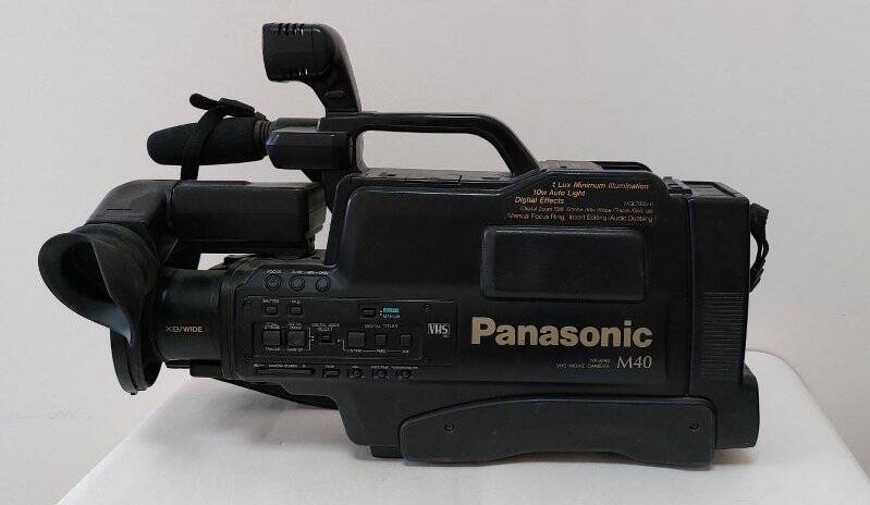 Видеокамера «Panasonic М 40»