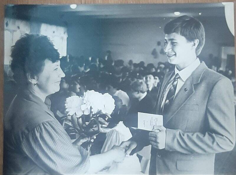 Фотоснимок «Школа № 11, медалист 1986 юбилейного года».