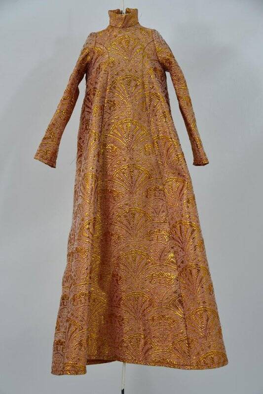 Модель платья, из костюма женского стилизованного эпохи Средневековья