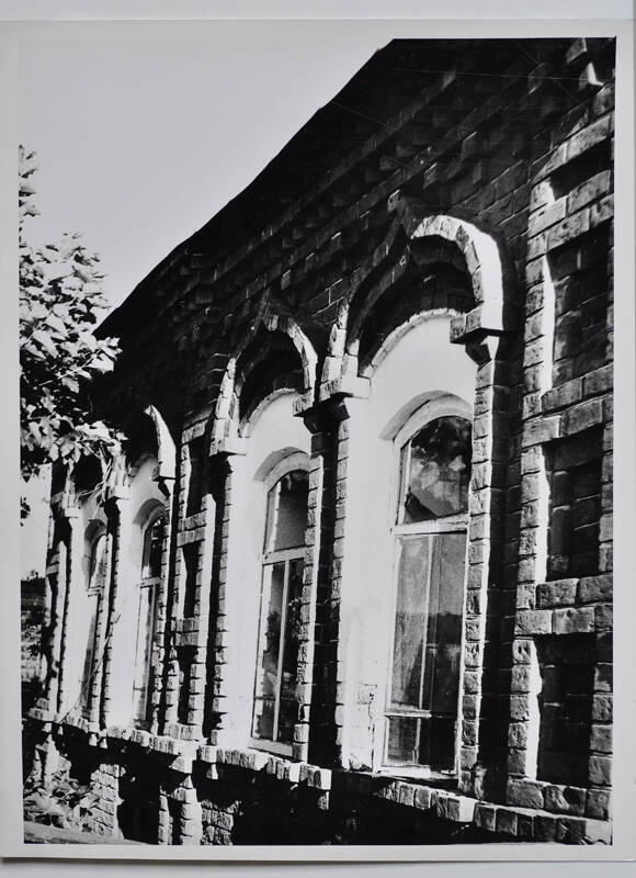 Фото. с. Кислое, Куртамышский район. Каменный жилой  дом (фрагмент).