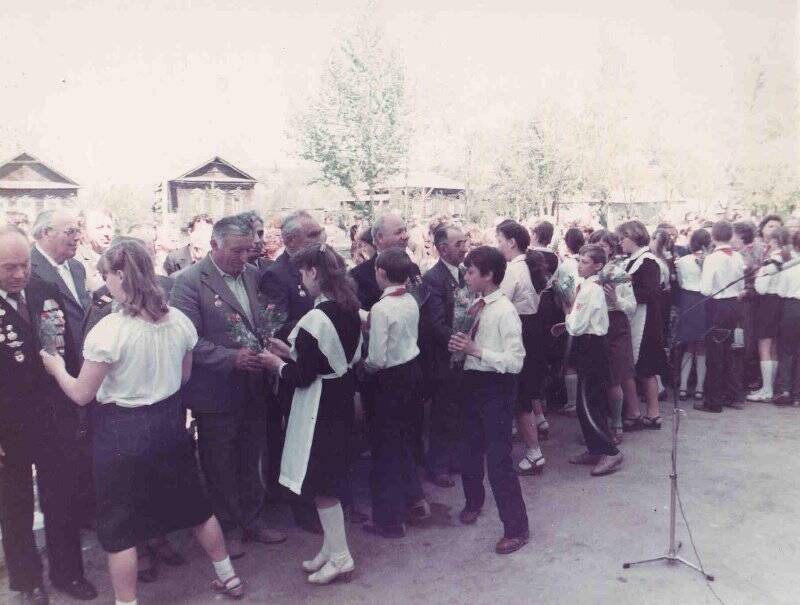 Фотография. Встреча ветеранов 767 ЗАП, 17-20 мая 1985 г.