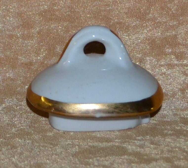 Крышка от заварочного чайника с золотистым орнаментом на V-1,5л.
