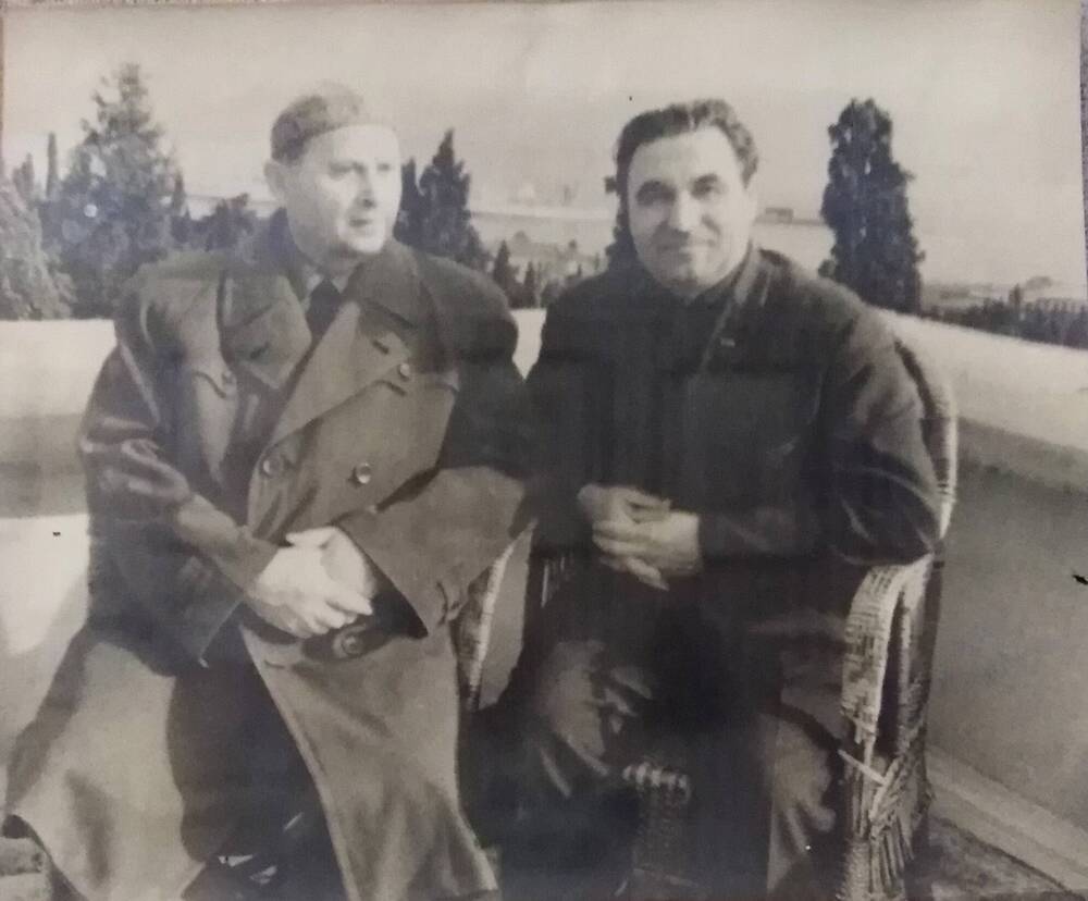 Фотография. А. В. Стрыгин в Ялтинском Доме отдыха с С. В. Сартаковым. 1970 г.