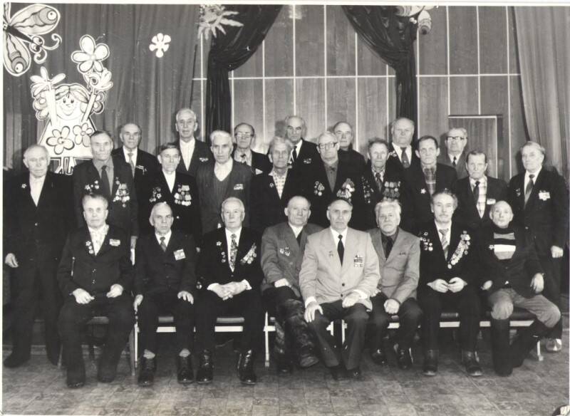 Фотография групповая участников Великой Отечественной войны.
