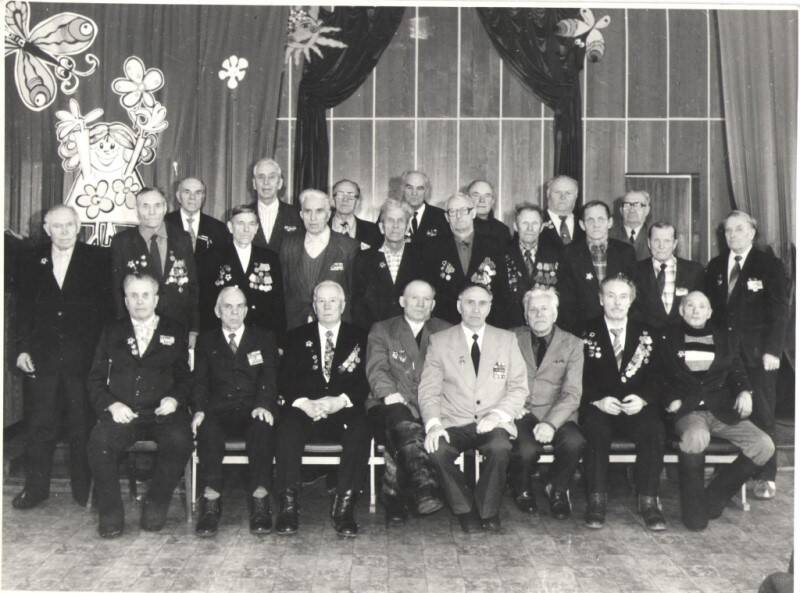 Фотография групповая участников Великой Отечественной войны.