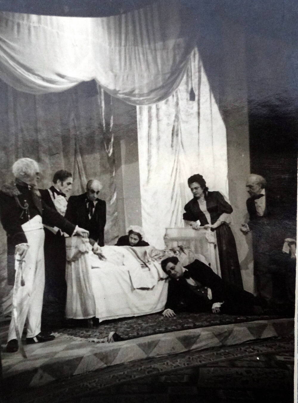 Фото Русского театра. О.Бальзак Мачеха, реж. Г.Силаев, 1940-41 г.г.