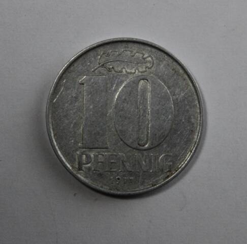 Монета 10 пфеннигов