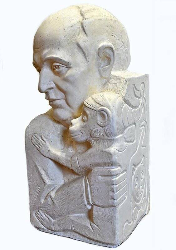 Портрет Ю.М. Магалифа. Рабочая модель надгробного памятника