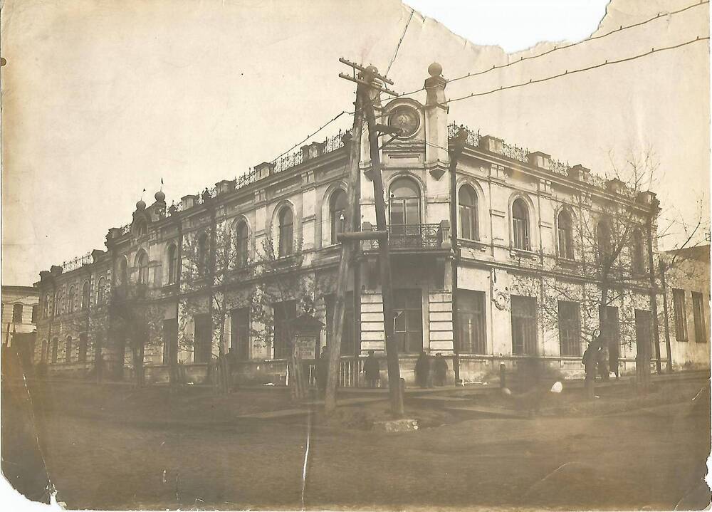 Фотография Здание райисполкома по ул. Советской – Сталина.