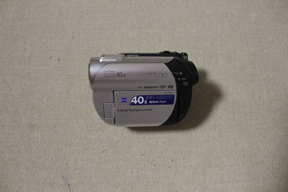 Видеокамера цифровая Sony DCR-DVD 109E (Сони).