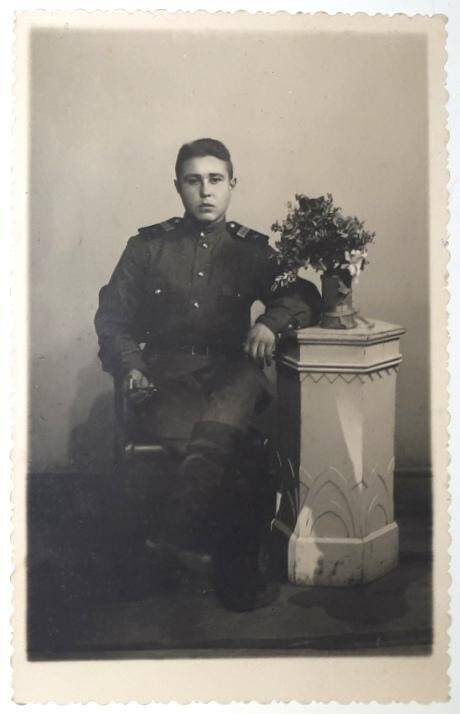 Фотография. Младший сержант Советской Армии