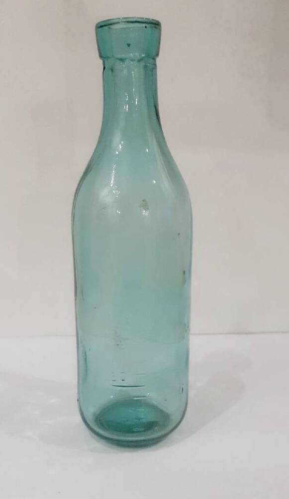 Бутылка мерная для молочного кормления (200 мл) цилиндрической формы, с клеймом. 