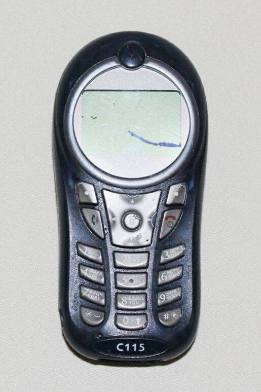 Телефон сотовый «Motorola C115»
