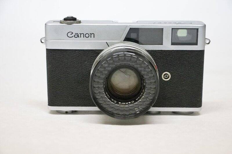 фотоаппарат. «Canon Canonet».