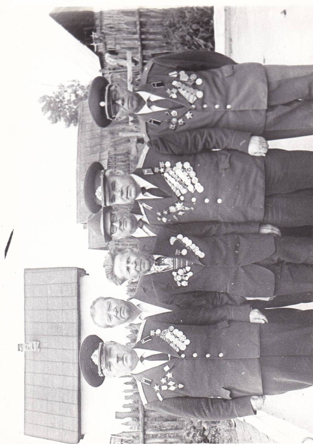 Фотография. Ветераны 219 Стрелковой Идрицкой Краснознаменной дивизии. 1980 г.