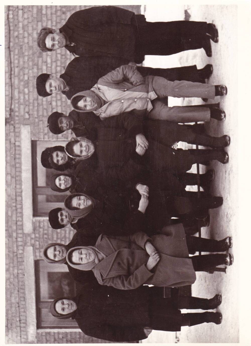 Фотография. Группа рабочих Красноусольского стекольного завода. 1977 год.