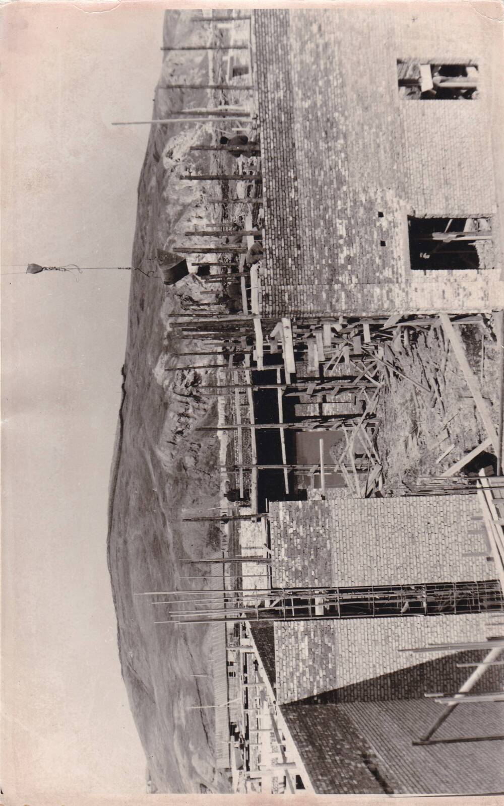Фотография. Строительство составного цеха Красноусольского стекольного завода. 1960 г. г.