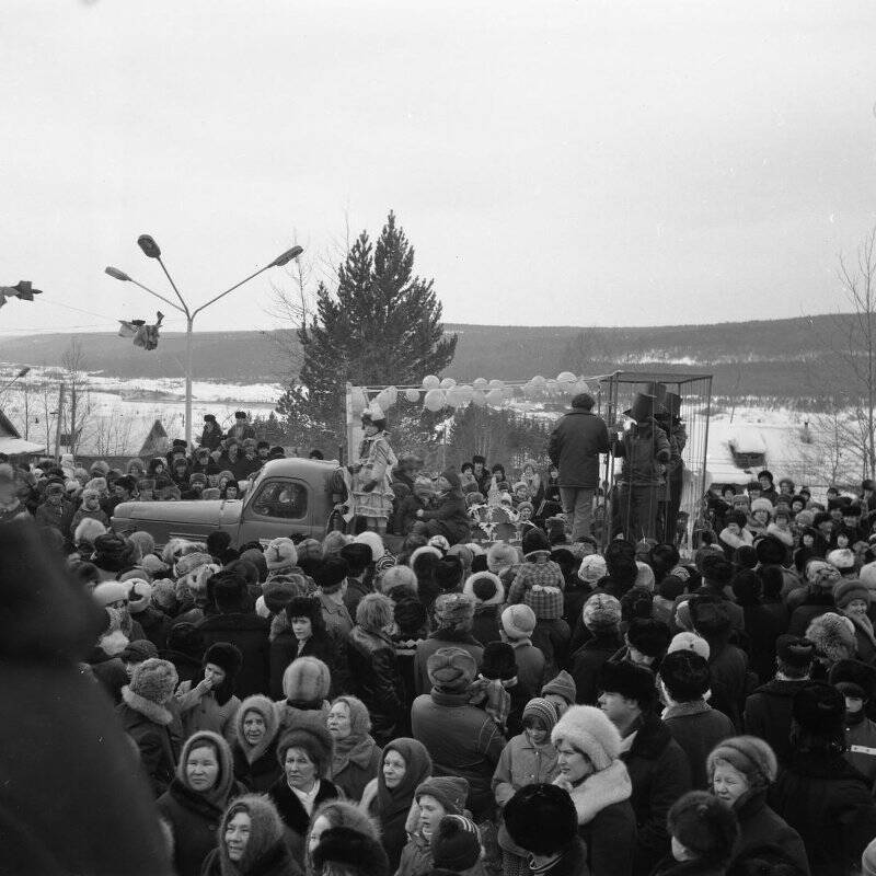 Негатив. По истории Алдана. Праздники. Проводы русской зимы.