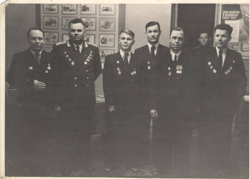  Групповая фотография ветеранов 22-й гвардейской стрелковой дивизии 1963 год город Новосибирск