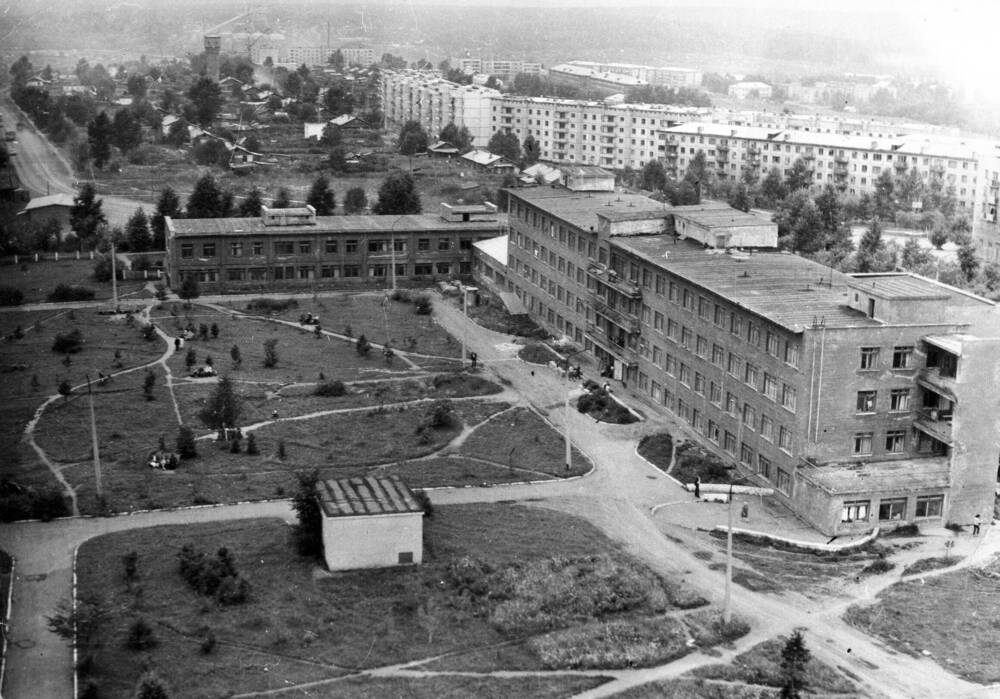 Фотография. Вид на городскую больницу.