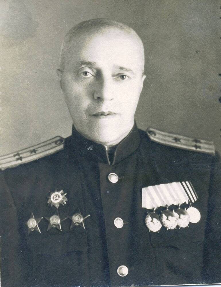 Фото бывшего начальника штаба 148 с.д. Васина Николая Григорьевича. Фото погрудное.