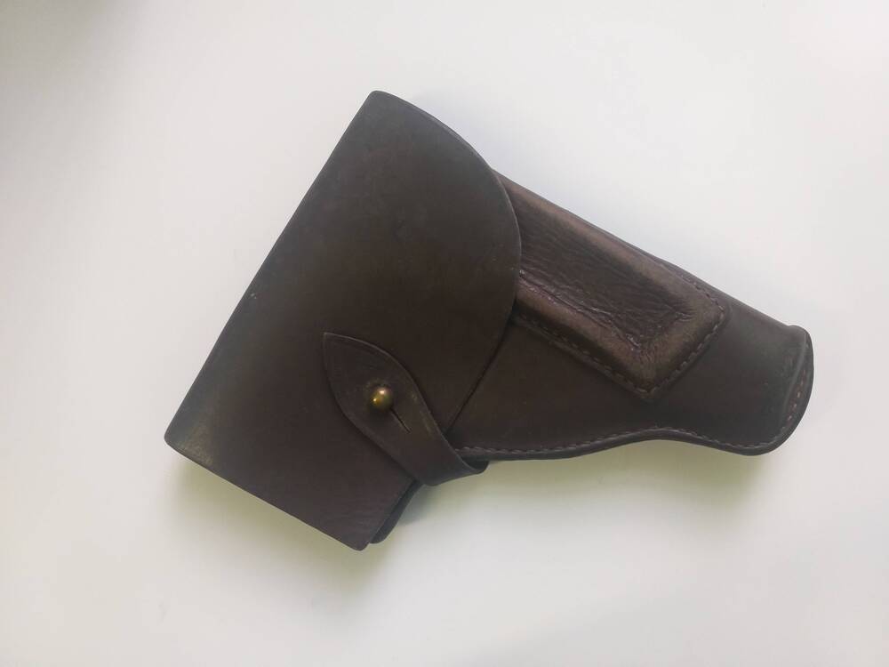 Кобура для пистолета - специальное приспособление, небольшая сумка (чехол) для ношения личного оружия (пистолета).