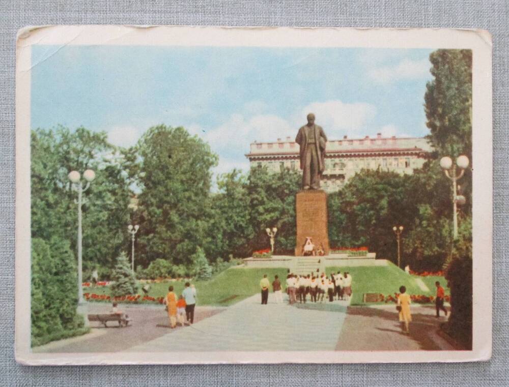 Почтовая карточка Киев. Памятник Т.Т. Шевченко, 1965 г.