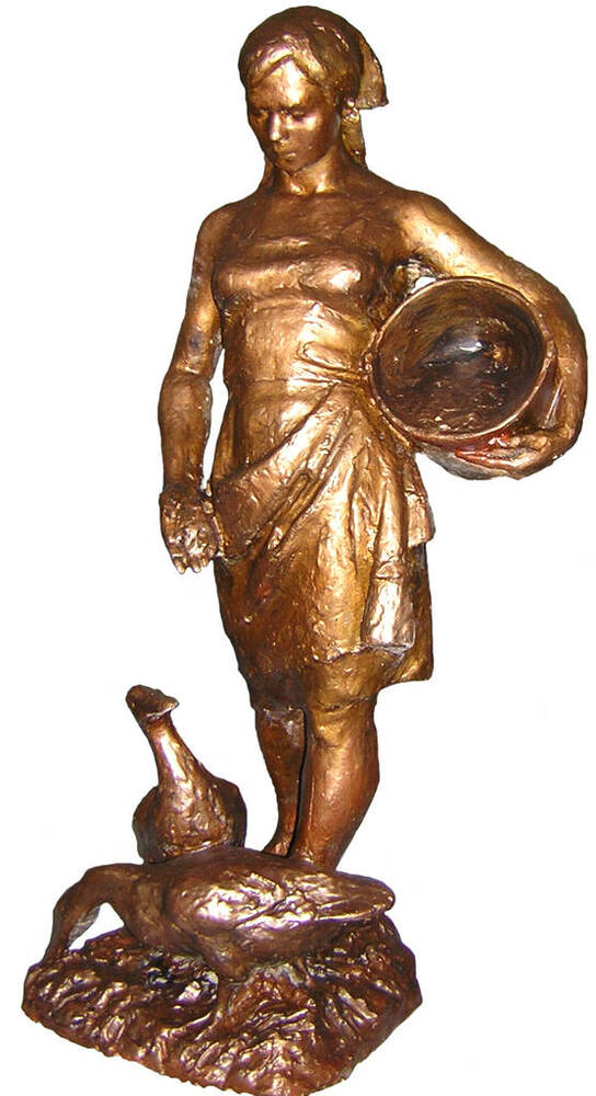Скульптура Хозяйка полей (женщина, кормящая уток).
