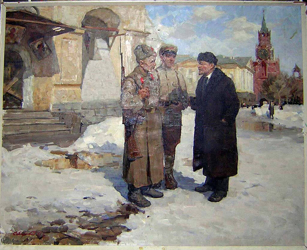 Картина Ленин с солдатами в Кремле (на фоне Кремля Ленин стоит с двумя солдатами).