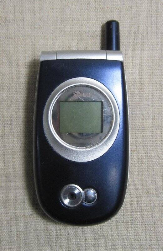 Телефон мобильный сотовый «LG C2200».