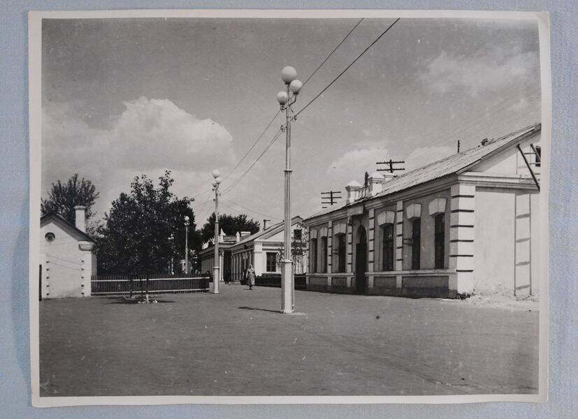 Бердск старый ЖД вокзал. Курск ЖД старые советские фото.