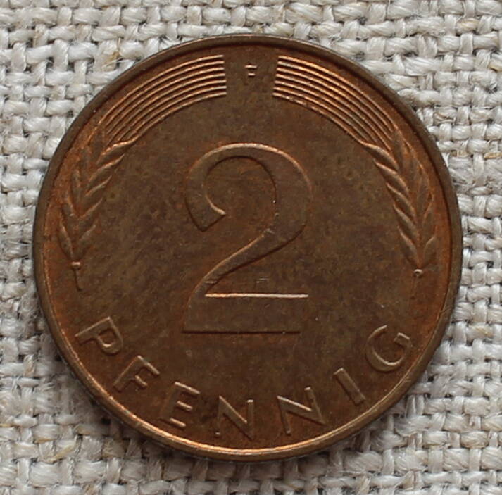 Монета  2 PFENNIG .