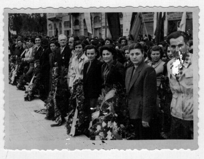 Фото ч/б Открытие памятника советским воинам 1955г.