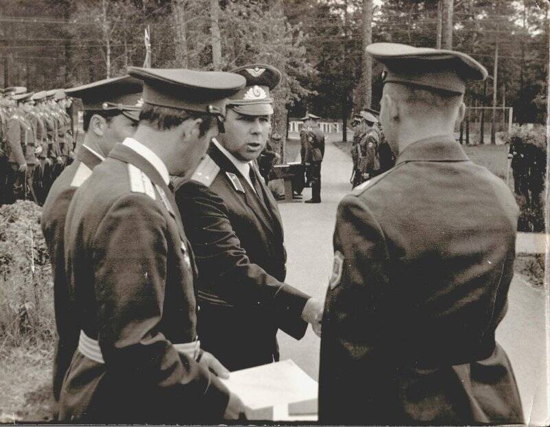 Фотография  ч/б «Филиппов Виктор Фёдорович  - командир воинской части 21221 «Муранитная» с 1974 по 1978 годы»