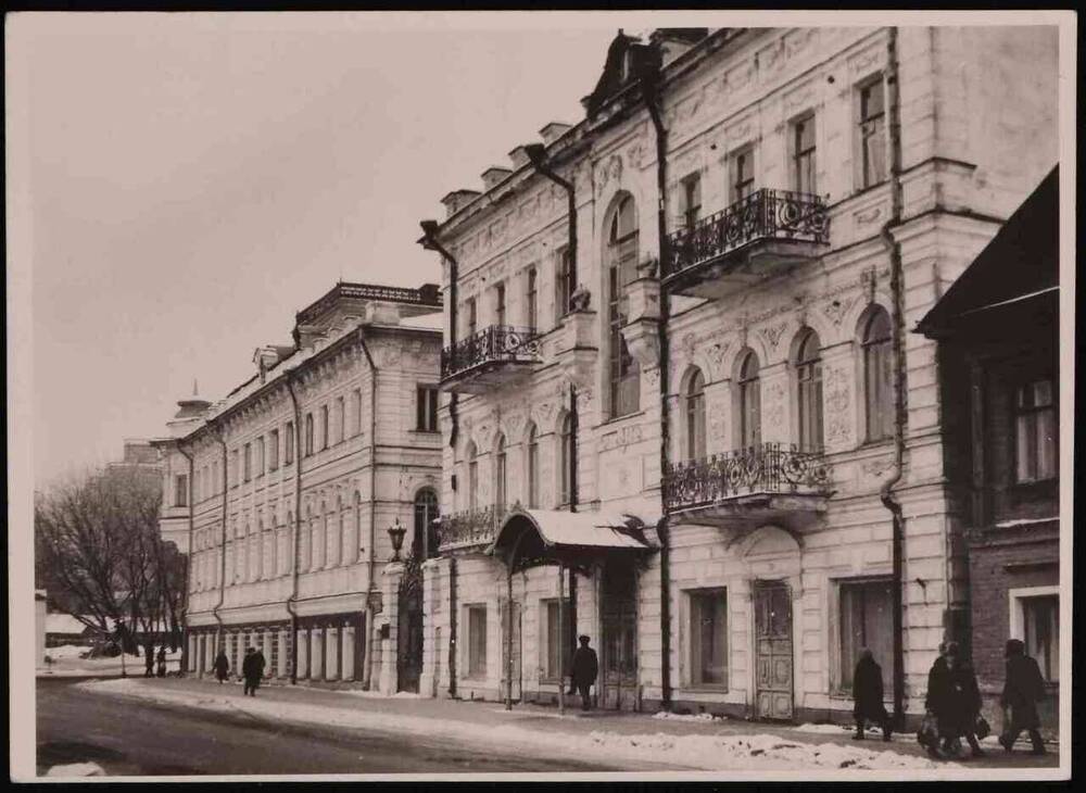 Фотография. Здание костромского музыкального училища, в котором размещался штаб 118-й стрелковой дивизии во время Великой Отечественной войны. 