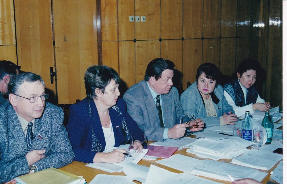 Фотография заседания депутатской группы по делам жилищно-коммунального хозяйства